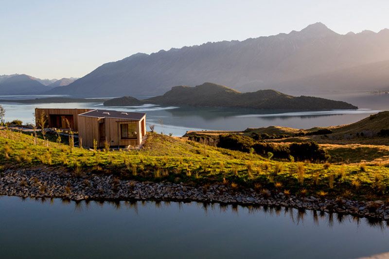Aro hā – ośrodek odnowy biologicznej z widokiem na nowozelandzki krajobraz